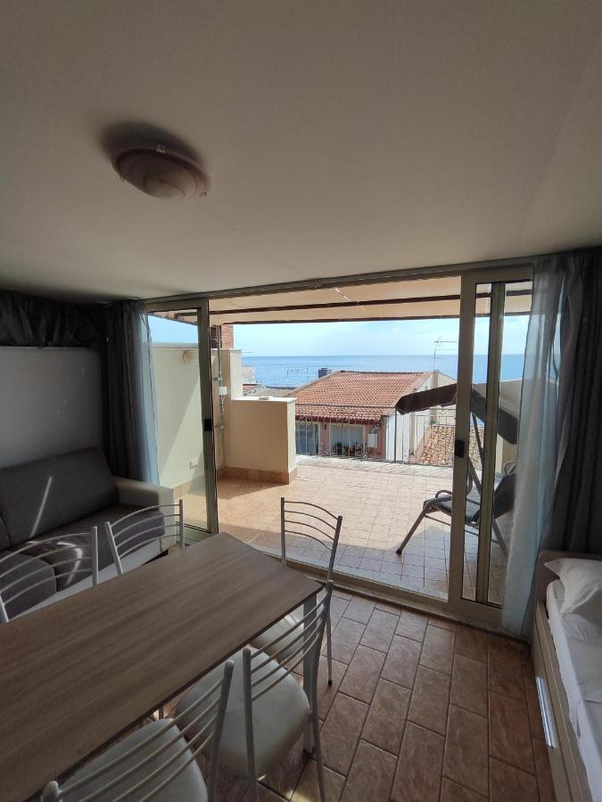 Sicily Travel Apartment'S 4 Giardini-Naxos Extérieur photo