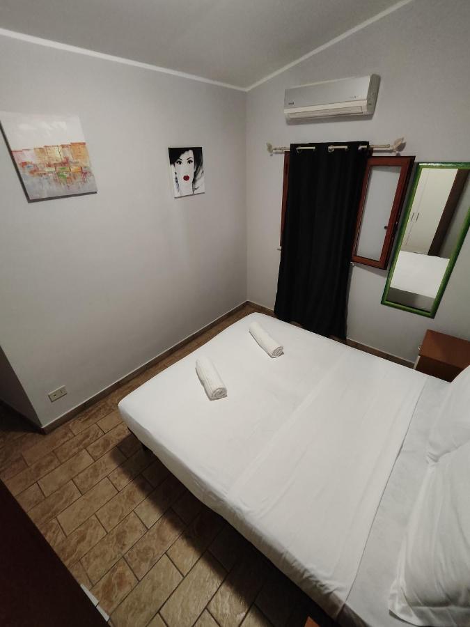 Sicily Travel Apartment'S 4 Giardini-Naxos Extérieur photo