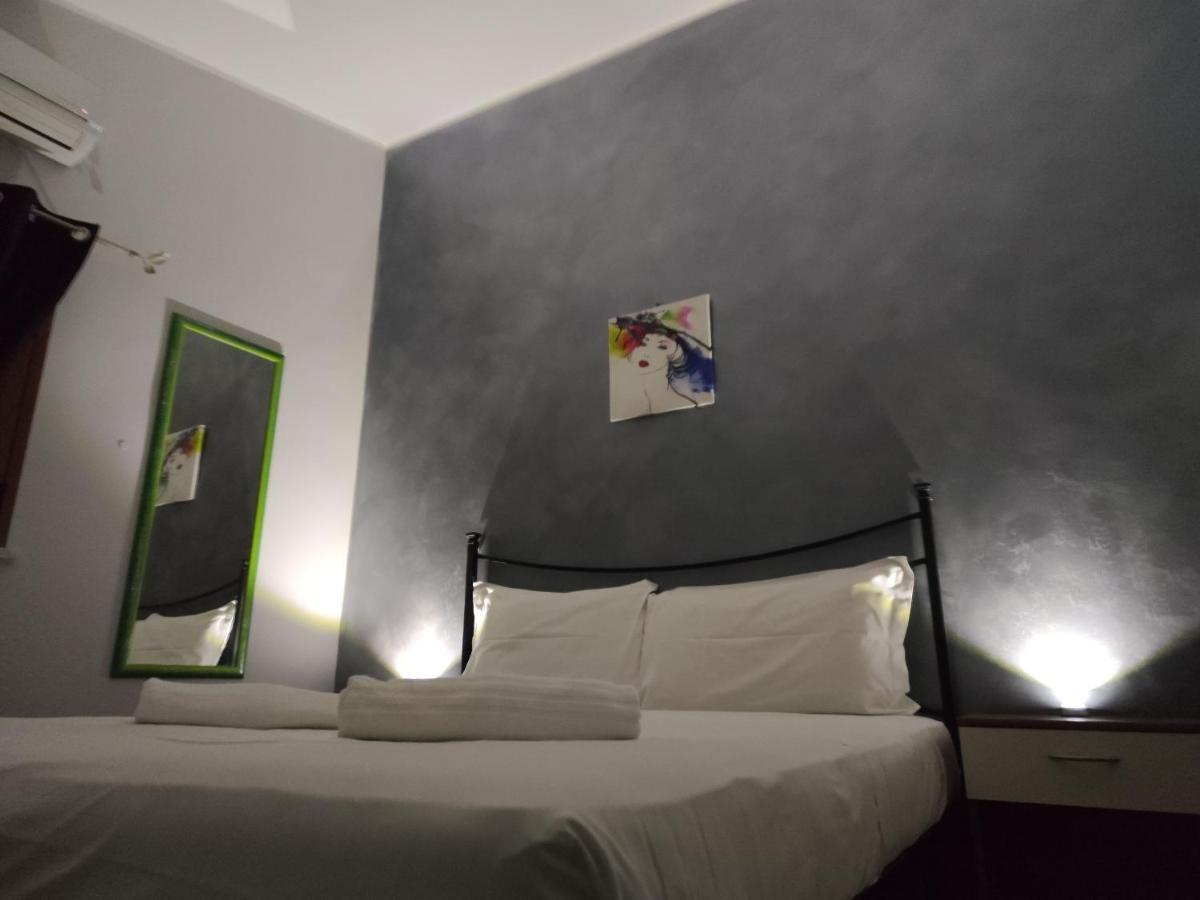 Sicily Travel Apartment'S 4 Giardini-Naxos Extérieur photo